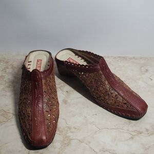 PIKOLINOS Red and Tan Women's Low Heel Mules Size 39